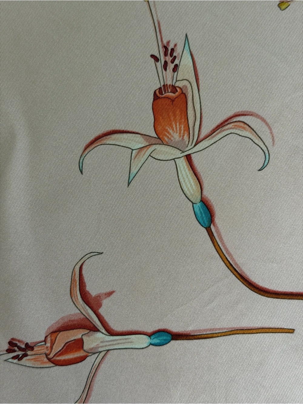 Hermes Fleurs De Fuchsia Silk Scarf. - Picture 15 of 16